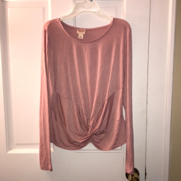 Mossimo Supply Co. Tops - Long sleeve 👚